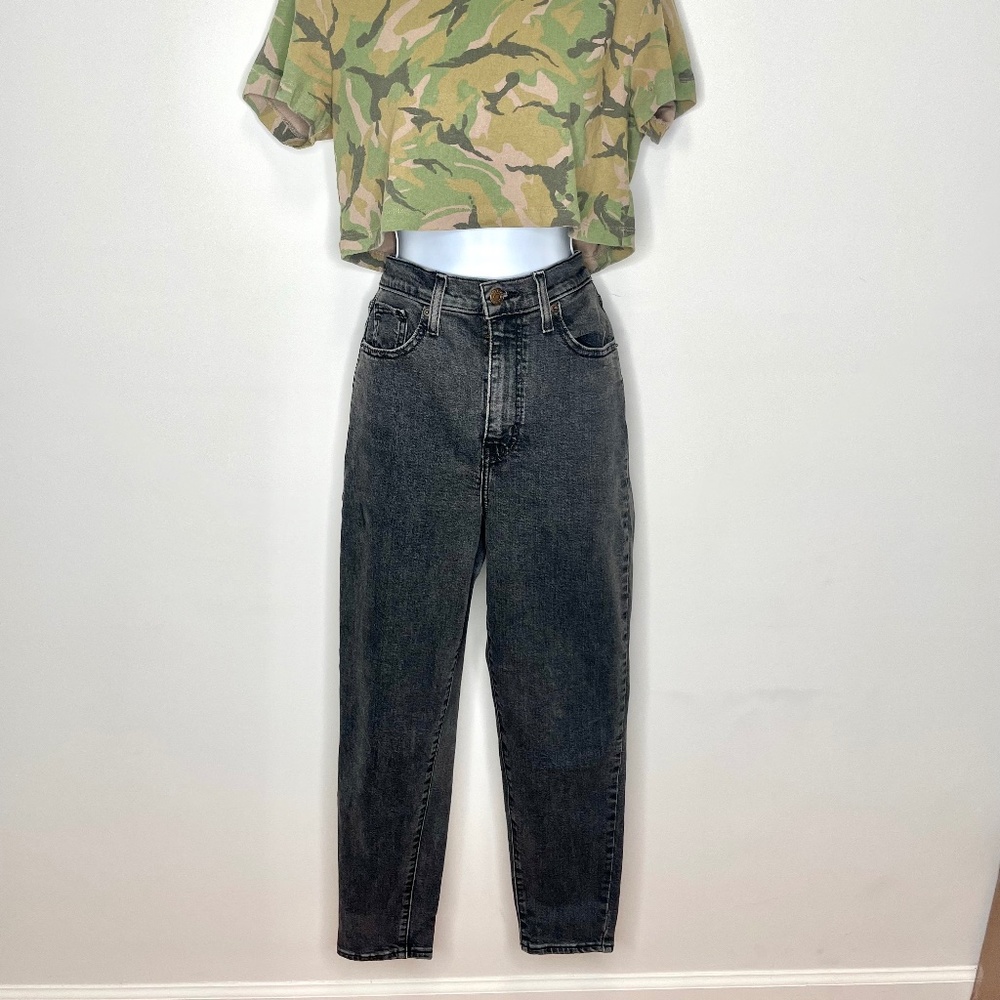 Levi's High Waist Taper 26x28 Black